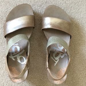 OTBT platform sandal